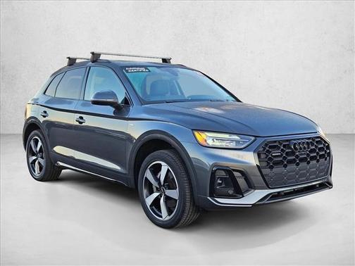 2022 Audi Q5 45 S line Premium Plus