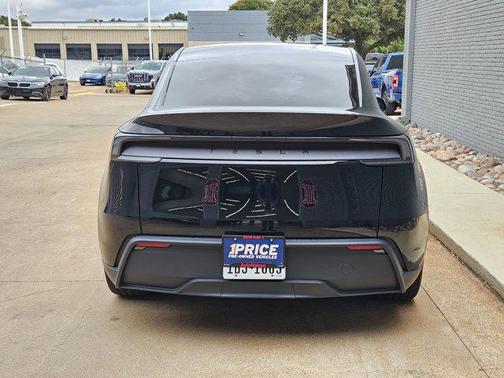 2026 Tesla Model Y Long Range Dual Motor All-Wheel Drive