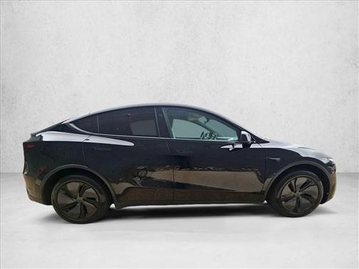 2026 Tesla Model Y Long Range Dual Motor All-Wheel Drive