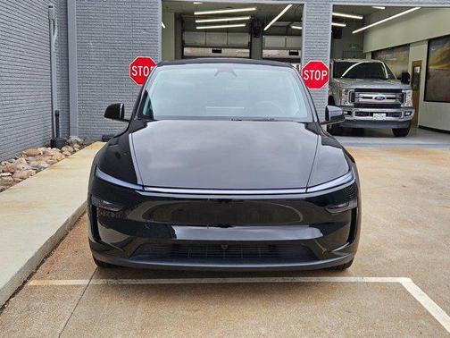 2026 Tesla Model Y Long Range Dual Motor All-Wheel Drive