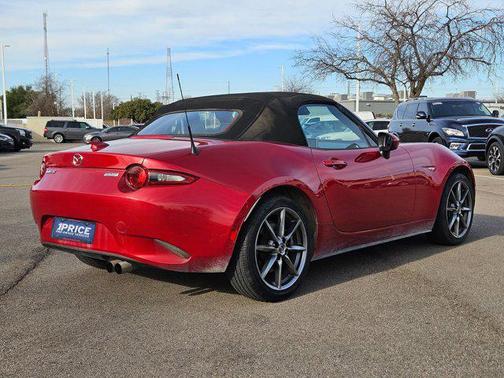 2016 Mazda MX-5 Miata Grand Touring