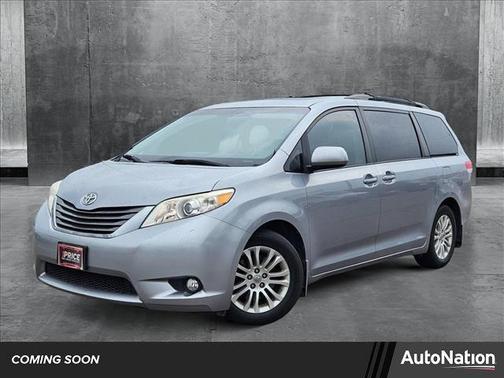 2012 Toyota Sienna XLE