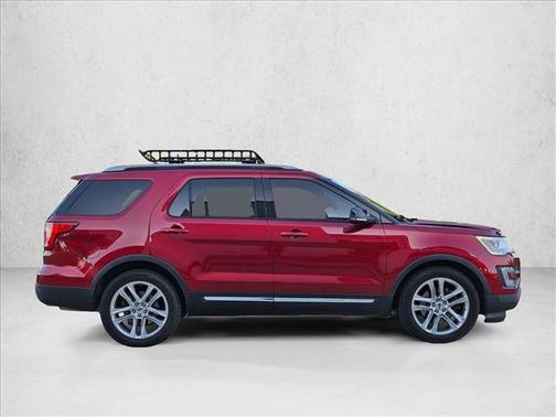 Canyon Ridge Metal 2017 Ford Explorer XLT
