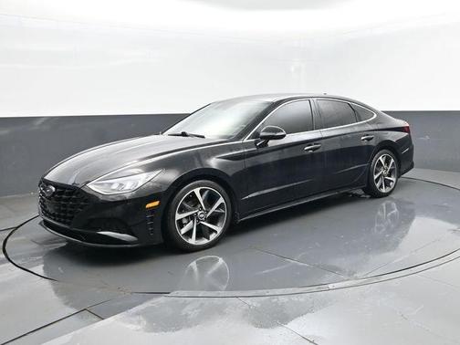 Phantom Black 2021 Hyundai SONATA SEL Plus