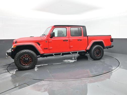 Firecracker Red Clearcoat 2022 Jeep Gladiator Sport