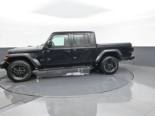 Black Clearcoat 2024 Jeep Gladiator Sport