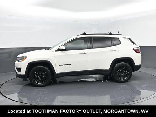 White Clearcoat 2017 Jeep Compass Latitude