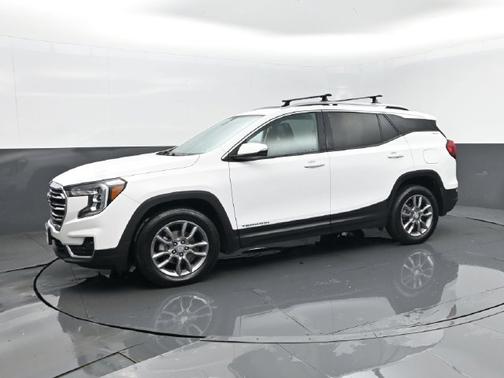 Summit White 2022 GMC Terrain SLT