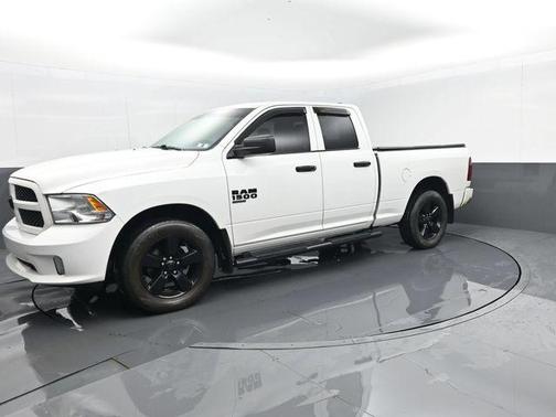 Bright White Clearcoat 2019 RAM 1500 Classic Express