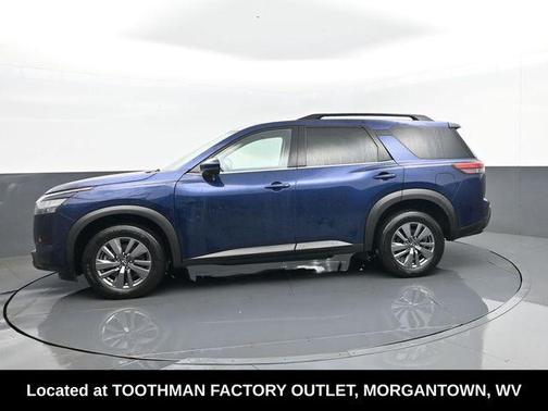 Deep Ocean Blue 2025 Nissan Pathfinder SV