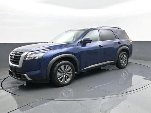 Deep Ocean Blue 2025 Nissan Pathfinder SV