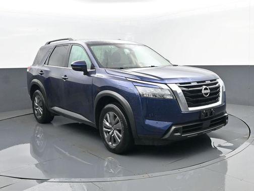 Deep Ocean Blue 2025 Nissan Pathfinder SV