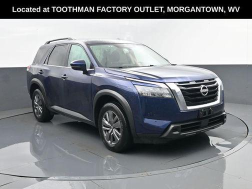 Deep Ocean Blue 2025 Nissan Pathfinder SV