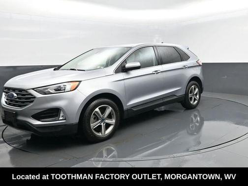 Silver Metallic 2022 Ford Edge SEL
