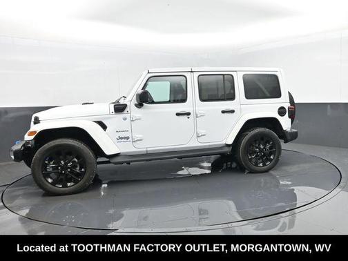 Bright White Clearcoat 2023 Jeep Wrangler 4xe Sahara