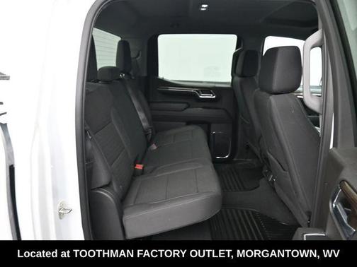 Summit White 2024 Chevrolet Silverado 1500 LT