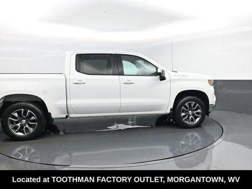 Summit White 2024 Chevrolet Silverado 1500 LT