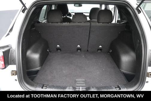 Bright White Clearcoat 2023 Jeep Compass Sport