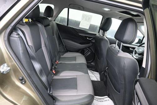 Autumn Green Metallic 2022 Subaru Outback Onyx Edition XT