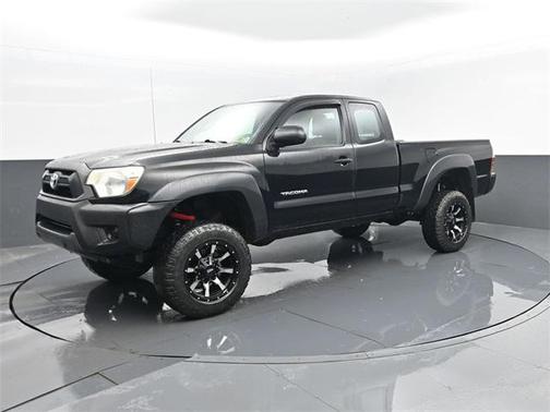 2014 Toyota Tacoma Base