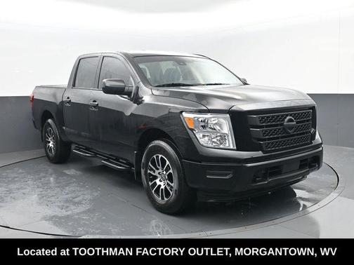 2024 Nissan Titan SV