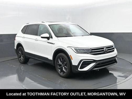 Pure White 2022 Volkswagen Tiguan 2.0T SE
