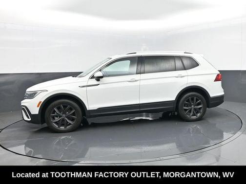 Pure White 2022 Volkswagen Tiguan 2.0T SE
