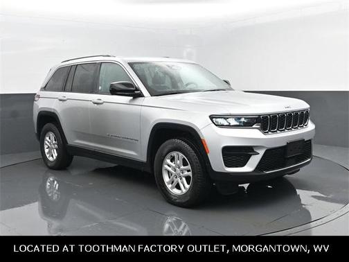 2024 Jeep Grand Cherokee Laredo