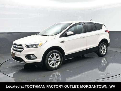 White Platinum Clearcoat Metallic 2019 Ford Escape SE