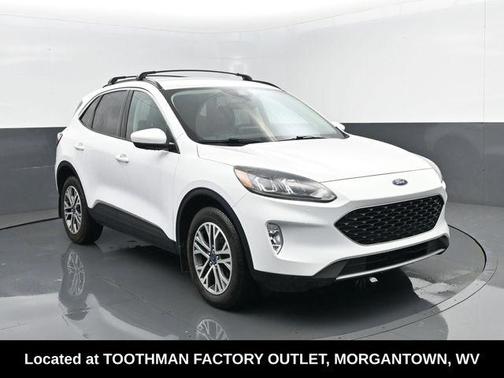 White 2022 Ford Escape SEL