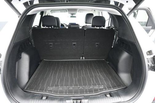White 2022 Ford Escape SEL