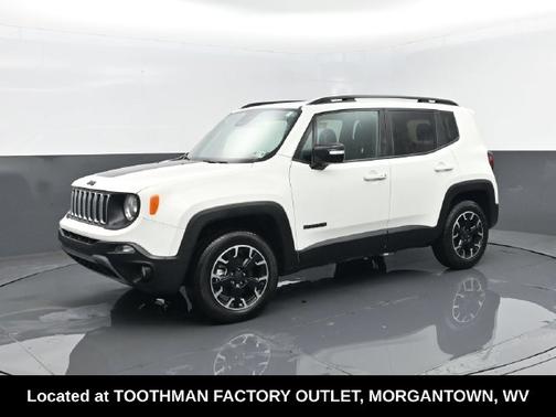Alpine White Clearcoat 2023 Jeep Renegade Latitude