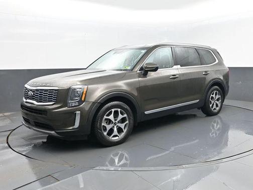 Dark Moss 2020 Kia Telluride EX
