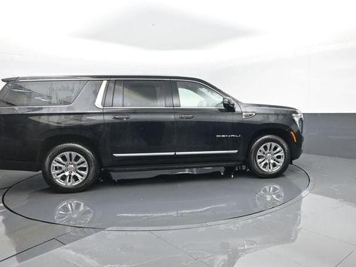 Onyx Black 2025 GMC Yukon XL Denali