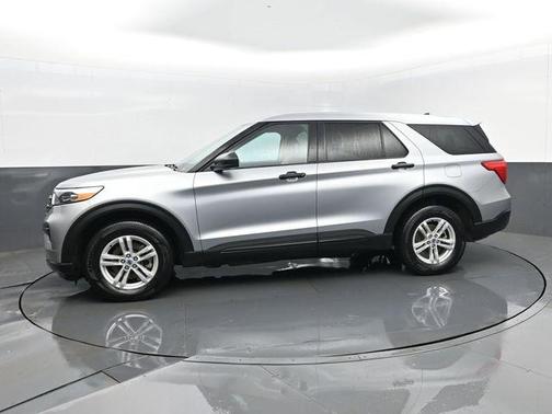 Silver Metallic 2024 Ford Explorer Base