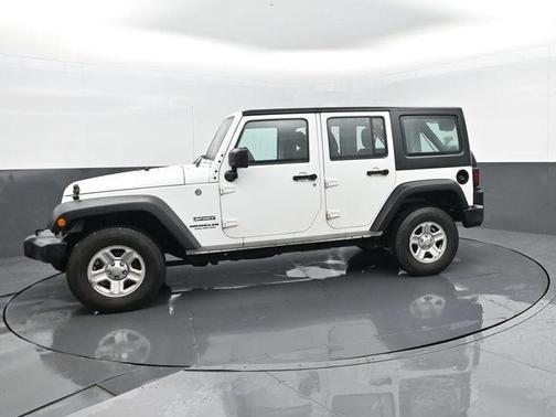 Bright White Clearcoat 2017 Jeep Wrangler Unlimited Sport