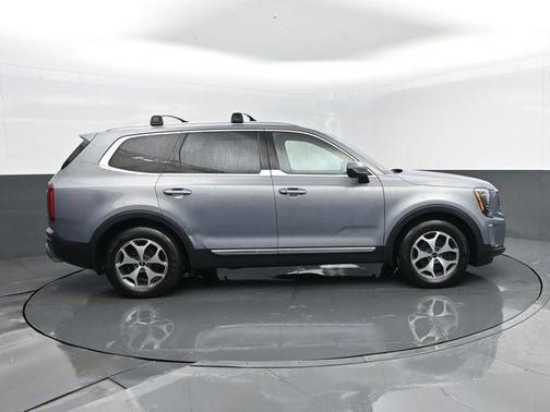 Everlasting Silver 2020 Kia Telluride EX