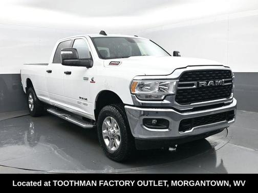 Bright White Clearcoat 2024 RAM 3500 Big Horn