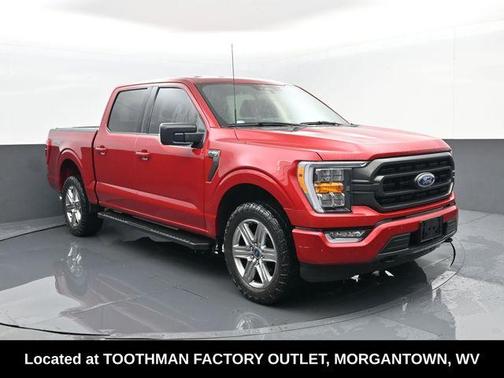 Red 2022 Ford F-150 XLT
