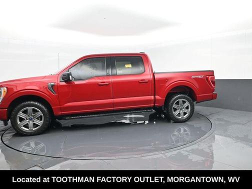 Red 2022 Ford F-150 XLT