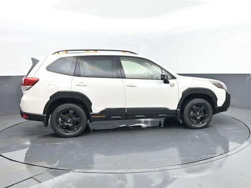 Crystal White Pearl 2023 Subaru Forester Wilderness