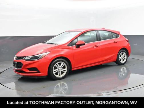 Red 2018 Chevrolet Cruze LT