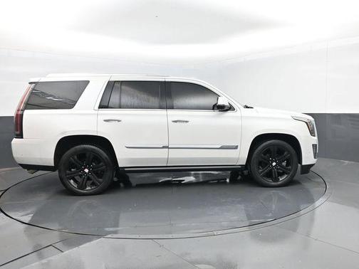 2019 Cadillac Escalade Platinum