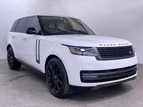 2025 Land Rover Range Rover P400 SE