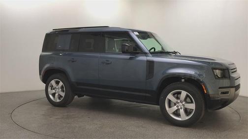 2024 Land Rover Defender 110 P400 X-Dynamic SE