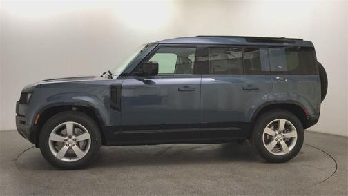 2024 Land Rover Defender 110 P400 X-Dynamic SE