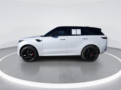 2025 Land Rover Range Rover Sport SE