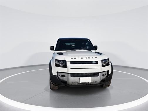 2025 Land Rover Defender 110 P300