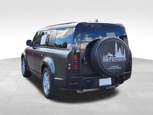 Santorini Black Metallic 2024 Land Rover Defender 130 P400 X-Dynamic SE