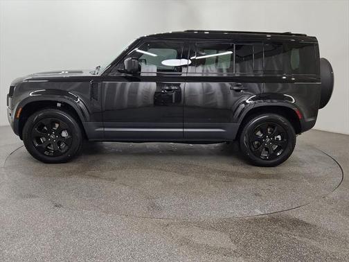 2025 Land Rover Defender 110 P400 S
